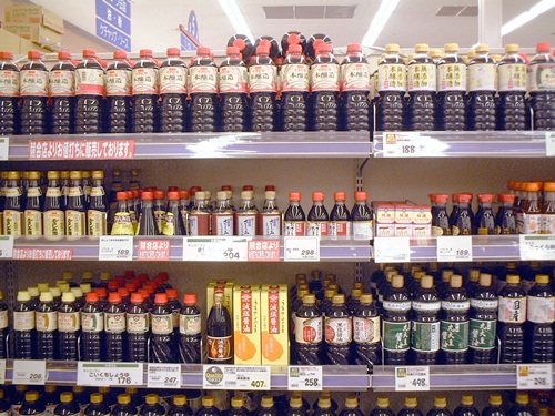 Soy_sauce_in_supermarket