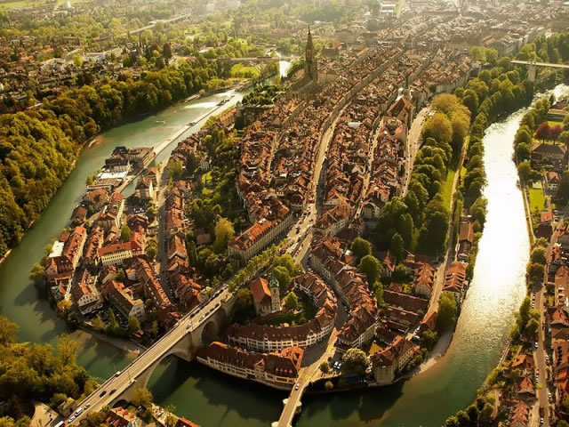 11-Bern-Switzerland-The-Most-Amazing-High-Resolution-Aerial-Photos-From-Around-The-World