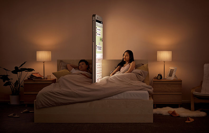 anti-smartphone-ads-shiyang-he-beijing-china-4