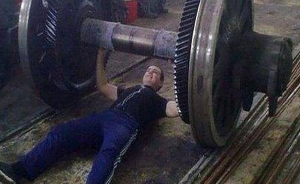 20-funniest-people-youll-ever-see-at-the-gym-12