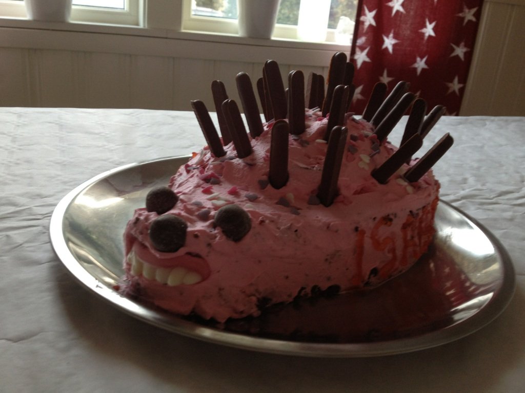 20-of-the-most-shocking-cakes-ever-made-10