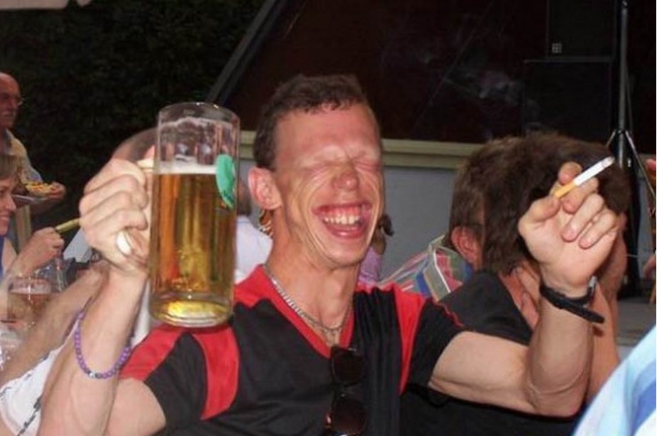 20-of-the-funniest-photos-of-drunk-people-16