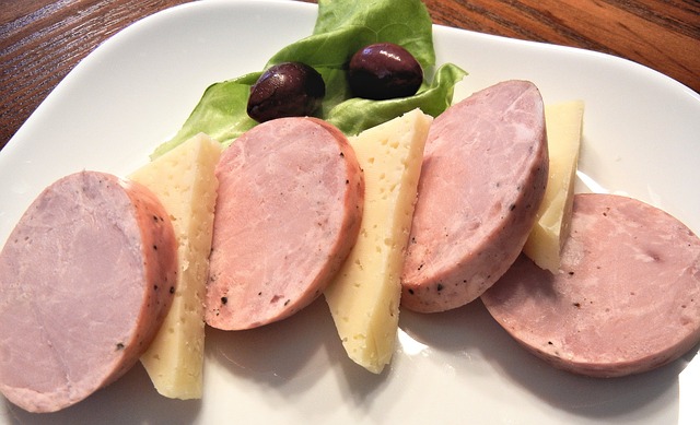 kielbasa-sausage-739737_640