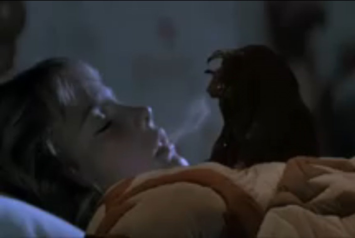 10-terrifying-cases-of-sleep-paralysis-10