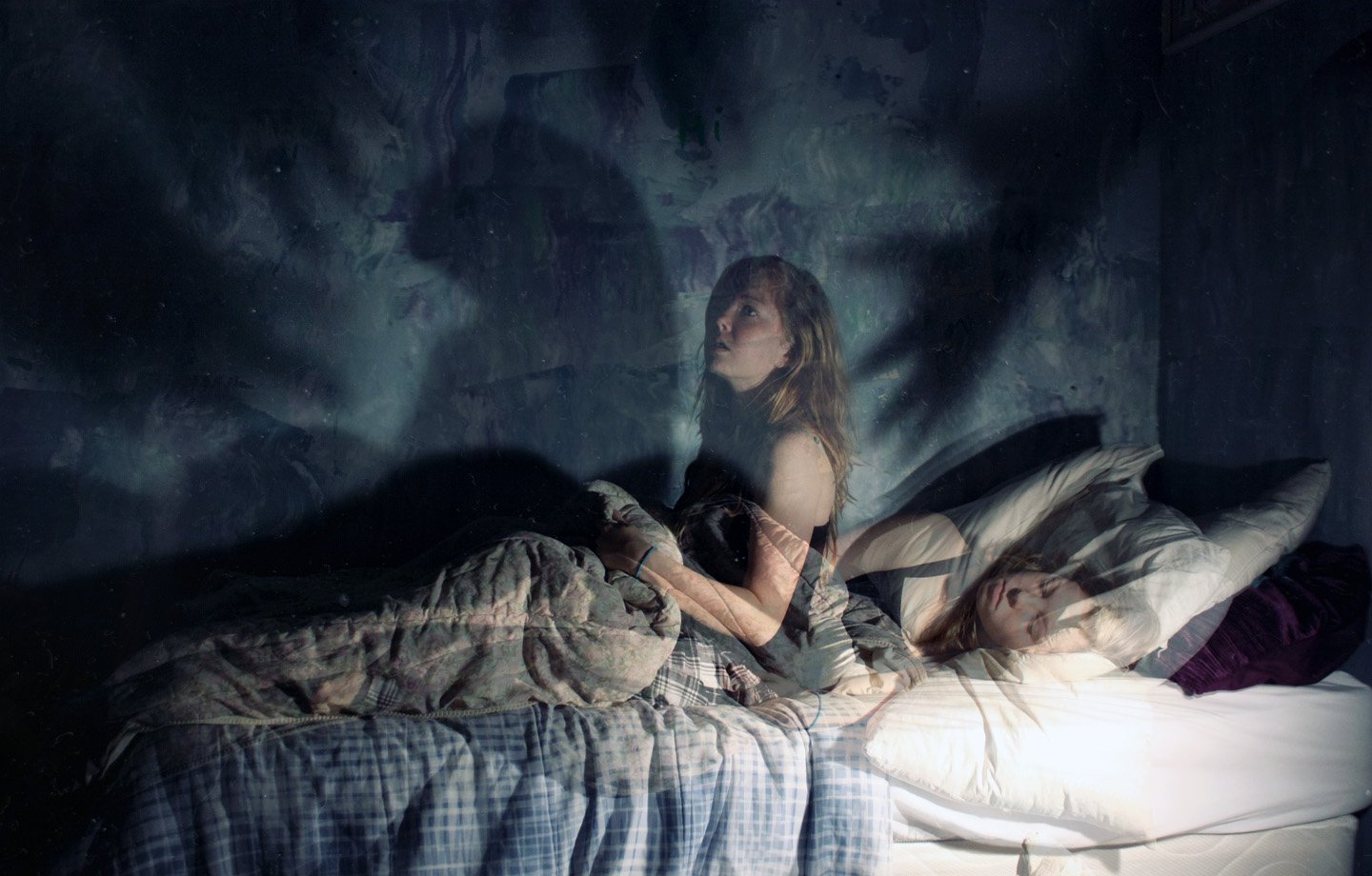 10-terrifying-cases-of-sleep-paralysis-3