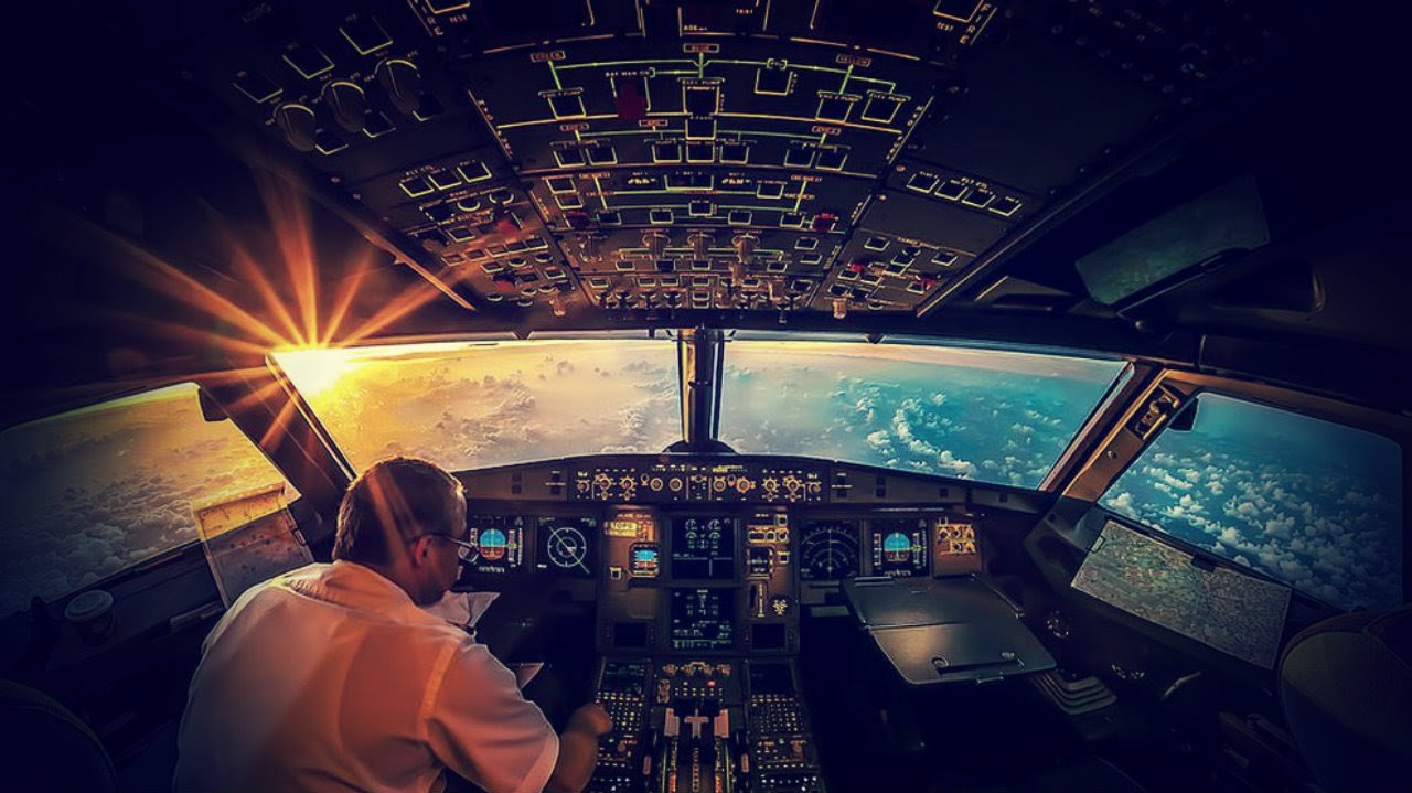 10-ufo-encounters-reported-by-commercial-airline-pilots-2