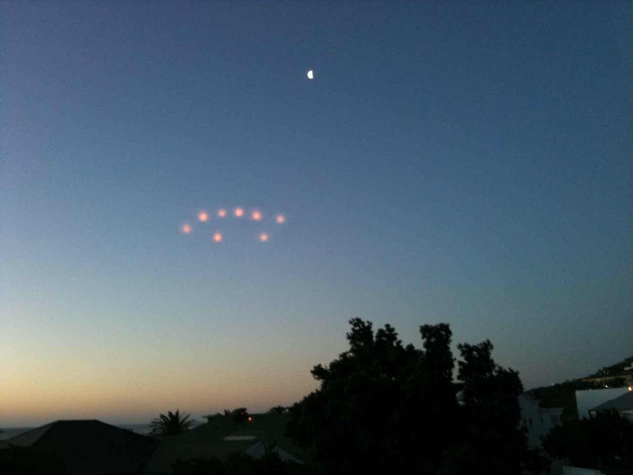 10-ufo-encounters-reported-by-commercial-airline-pilots-8