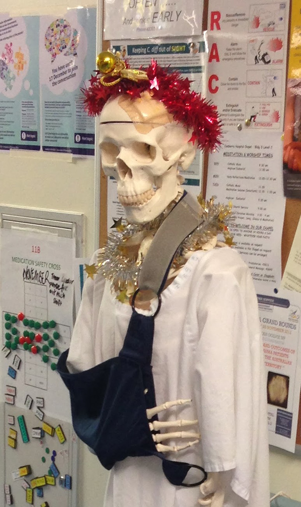 hospital-christmas-decorations-24__605
