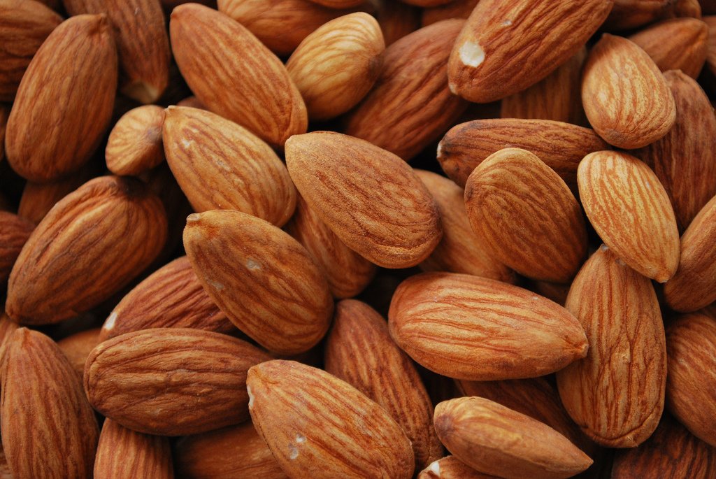 10-poisonous-foods-people-love-to-eat-5
