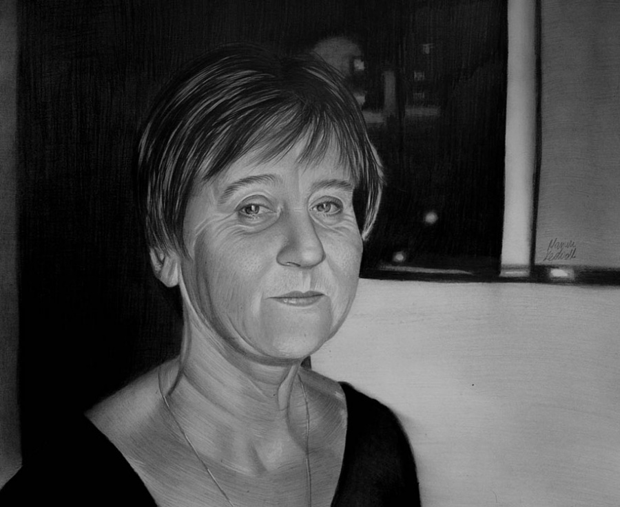 554205-900-1454657175-realistic-paintings-portaits-no-arms-mariusz-kedzierski-4